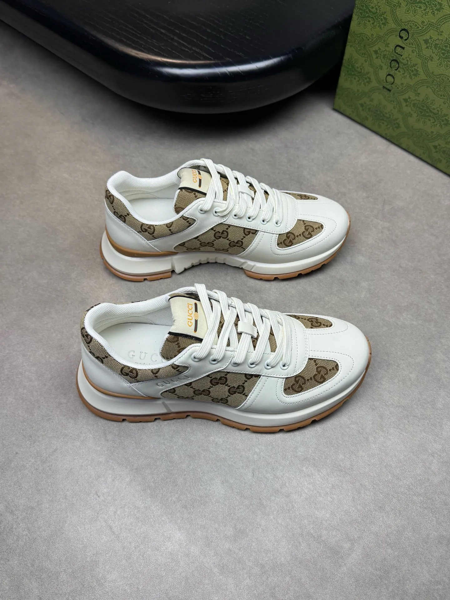 Factory price: 460💰Gucci new men's shoes GUCCI [Lightning] latest shoes are shipped. Original quality, fashionable, made of special materials, sheepskin lining, brand new packaging. The foot feels super comfortable and the workmanship is impeccable. Size: 38-45, Dingyi 45
